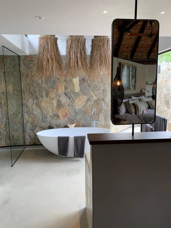 Laluka Safari Lodge - Welgevonden Game Reserve Eksteriør billede
